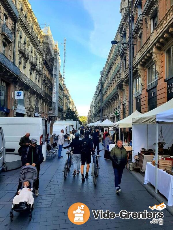 Belle BROCANTE rue Alsace Lorraine Plein centre de Toulouse