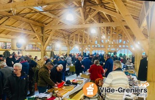 Photo de l'événement Bourse du Bois des Caures.