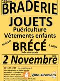 Photo Braderie jouets puériculture vêtements enfants à Brécé