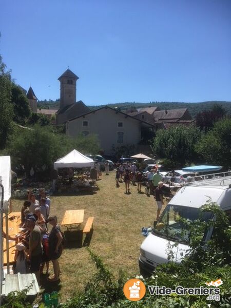Brocante -Collections-vide greniers