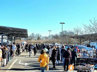 Photo de l'événement Brocante vide-grenier braderie parking nouvellement Auchan
