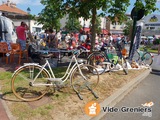 Brocante vide grenier Rond point Gambetta