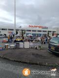 Photo Brocante-Vide-greniers parking Auchan à Bordeaux