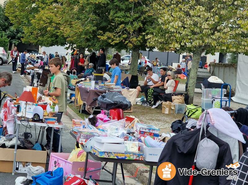 Fête des Quartiers du Monteil Vide Grenier du Comté des Qua