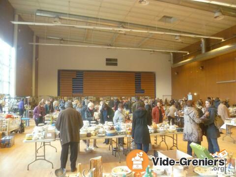 vide grenier la tour de salvagny 2023