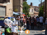 Photo Grand vide grenier brocante rue du chant du merle à Toulouse