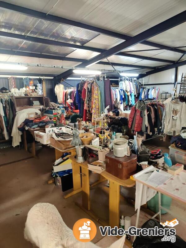 Vide dressing et objets liquidation totale