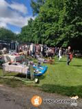 Photo Vide Grenier à Dému