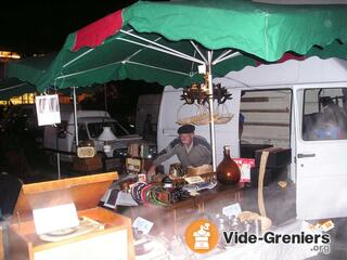 Photo de l'événement vide grenier d automne sur les hauteurs d itxassou au mur a