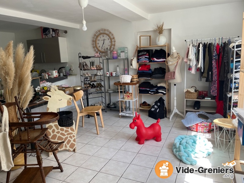 Vide grenier-dressing-meuble: déménagement