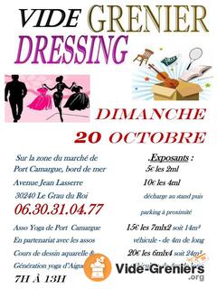 Vide grenier-dressing Port Camargue, bord de mer