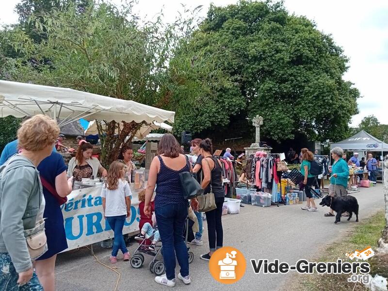 Vide grenier du Pardon de Cran( TREFFLÉAN)