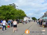 Photo vide grenier de la fête des cerises à Plouégat-Guérand