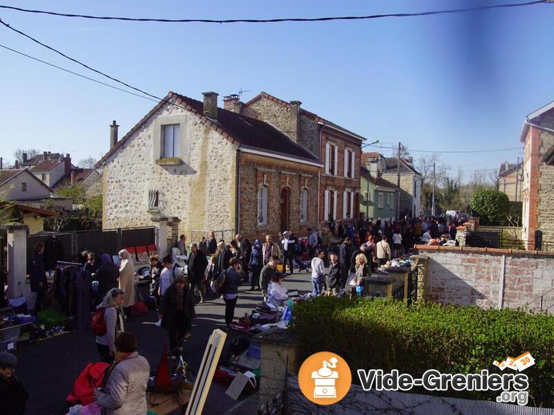 Vide Grenier , marché Artisans créateurs quartier madagascar