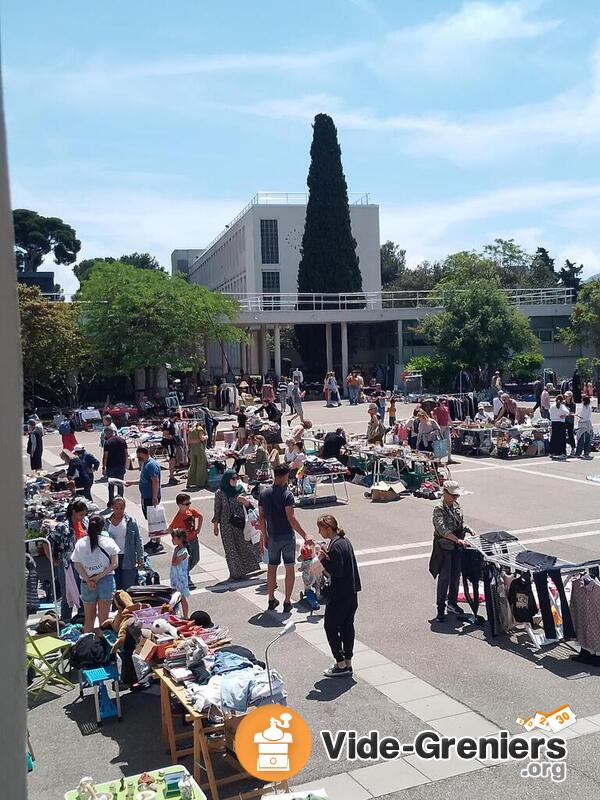 Vide Grenier de Noël