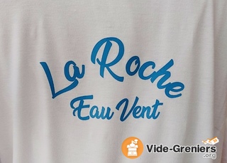 Photo de l'événement Vide-grenier organisé par La Roche Eau Vent