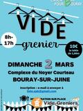 Photo vide grenier en salle à Bouray-sur-Juine