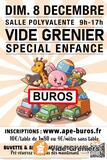 Photo vide grenier spécial enfance à Buros