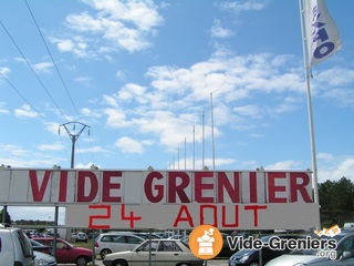 Photo de l'événement Vide grenier des ' Supporters du RCBA '