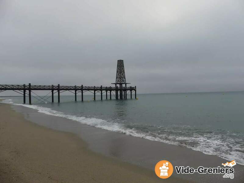 Vide grenier tante Marie,port Leucate miroir d eau