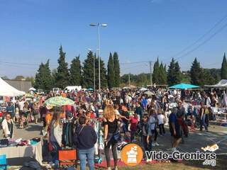 Photo de l'événement vide greniers du Football club Launaguet (150 emplacements)