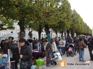 vide greniers de la vieille ville