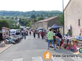 vide-greniers des Yrondelles